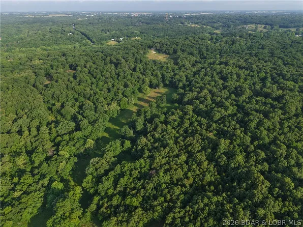18465 Highway W, Versailles, MO 65084