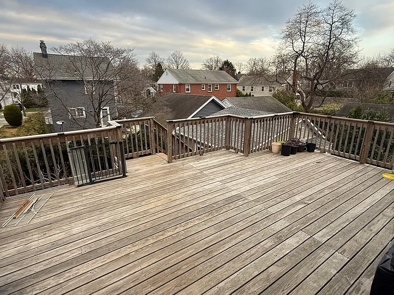25 Pine Ave #2 — Photo 12