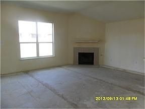 5th image of 412 Pineview Ln