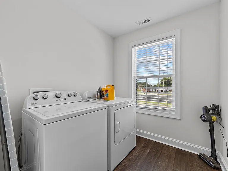 816 Crown Point Dr — Photo 31