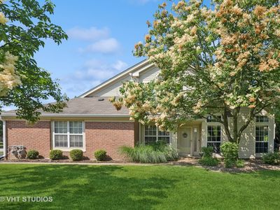 30W020 Mayfair Ct #20, Warrenville, IL, 60555