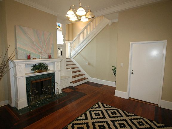 5th image of 820 Lincoln Ave APT 2