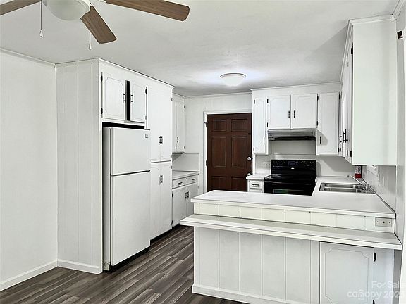 2nd image of 118 Polly St