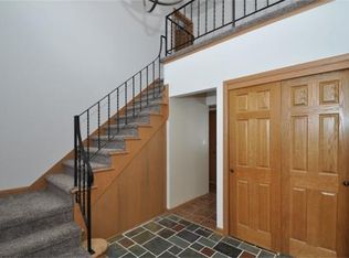 N61W15728 Edgemont Dr, Menomonee Falls, WI 53051