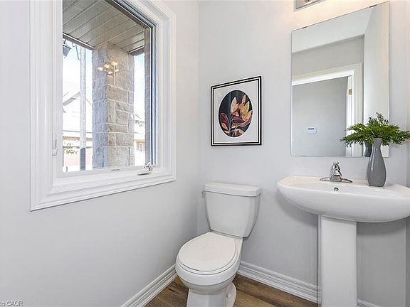 4th image of 205 Thames Way #14