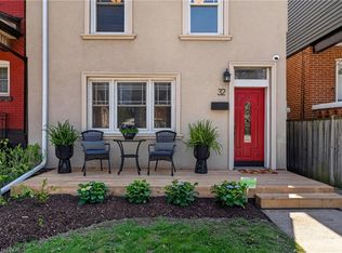 32 Magill St, Hamilton, ON L8R 2Y5