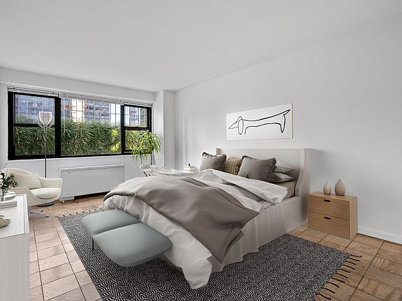 5th image of 300 W 55th St APT 14V
