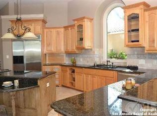 1074 River Chase Dr, New Braunfels, TX 78132