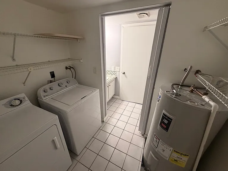 152 Lake Point Ln #152 — Photo 10