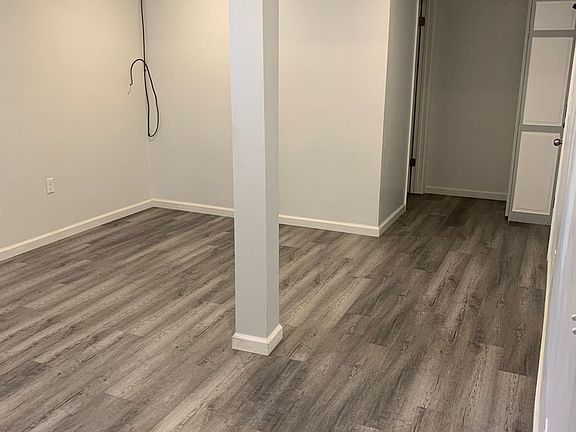2nd image of 704 Koenigstein Ave #B2