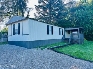 688 Richards Cemetary Rd, Jamestown, TN 38556