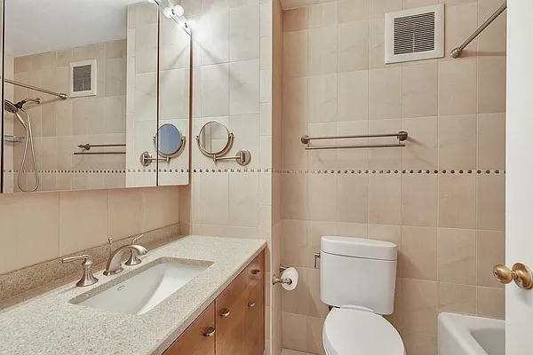 Sold by Keller Williams NYC | media 5