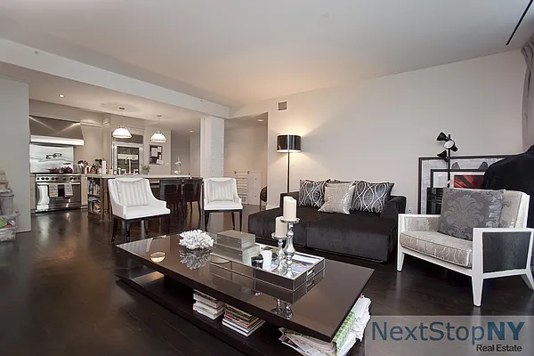 Rented by NextStopNY | media 4