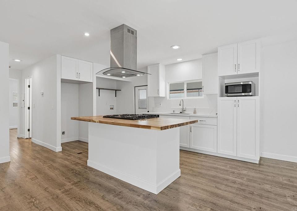 1st image of 1145 E Barham Dr Space 260