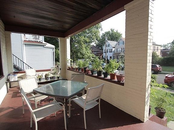 5th image of 732 Savannah Ave #1
