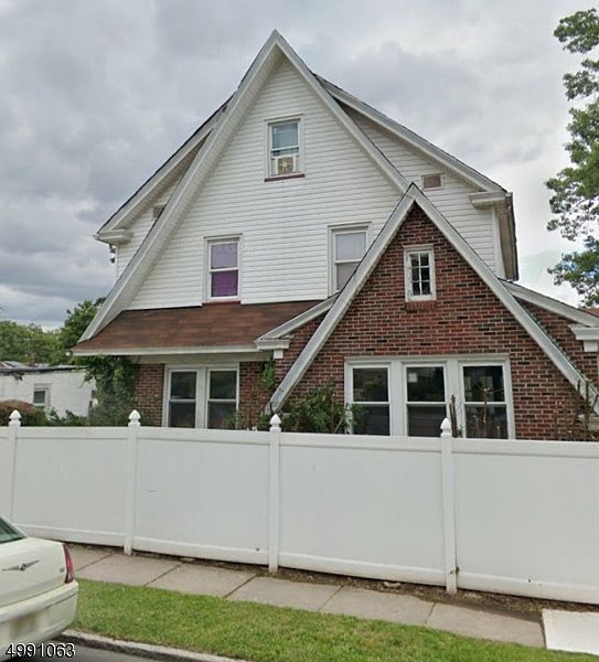 1st image of 366 Tremont Ave