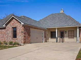 932 Chartres St, Lake Charles, LA 70605