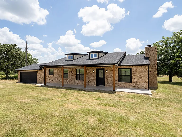375 Brown Rd — Photo 26