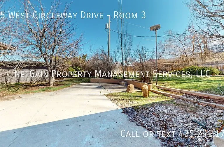 405 W Circleway Dr #3 — Photo 20