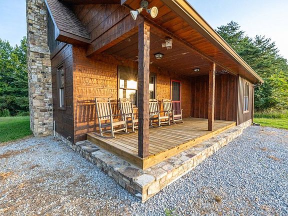 4th image of 21590 Dawson Springs Rd