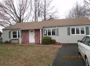 148 Winthrop Rd, Edison, NJ 08817