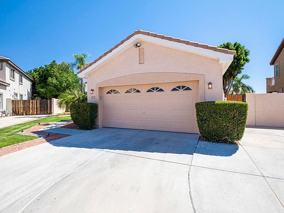 Extra parking accommodates 3 vehicles