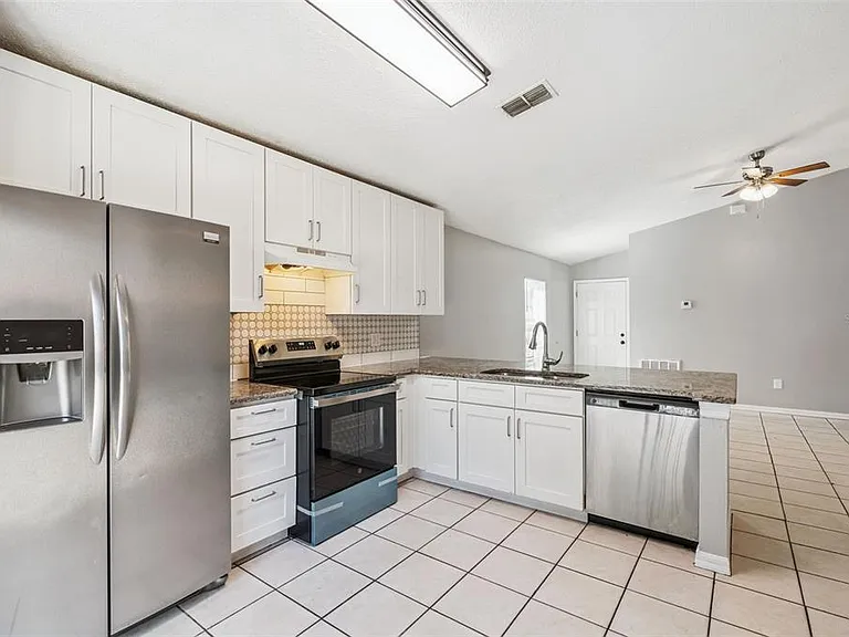 5235 Florida Holly Dr — Photo 2