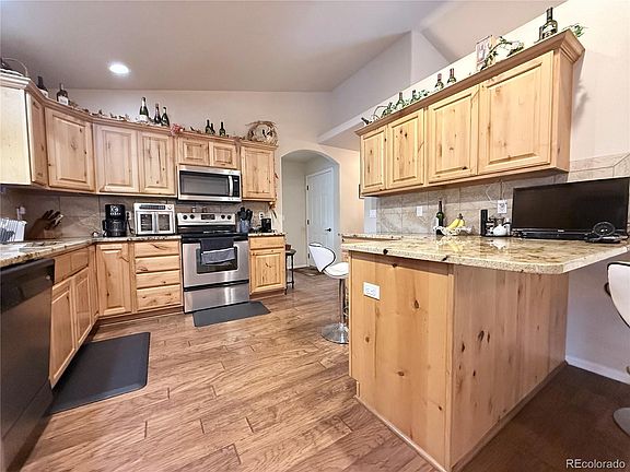5th image of 1102 E Sabeta Avenue