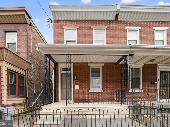 4287 Penn St, Philadelphia, PA 19124
