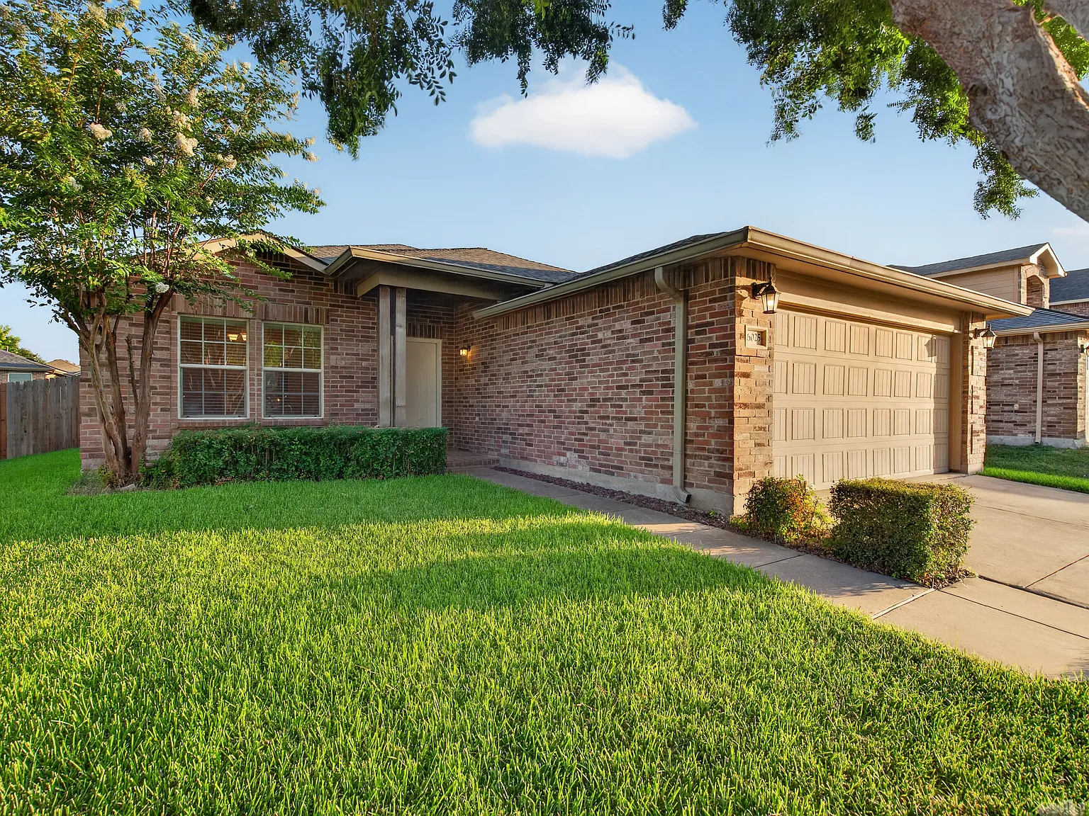3 bed, 1393 sqft, $1,800 — Photo 3