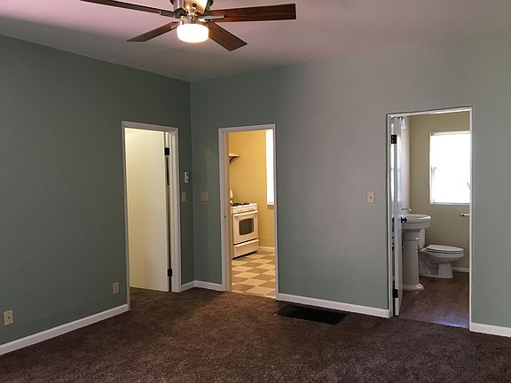 5th image of 696 Dutton Ave #696