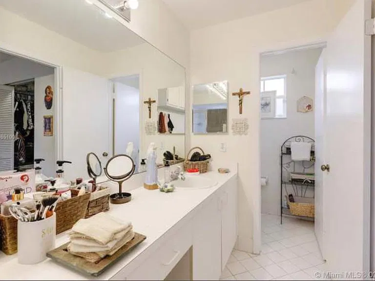 12559 SW 144th Ter — Photo 17