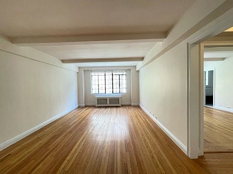 1st image of 314 E 41st St #401C
