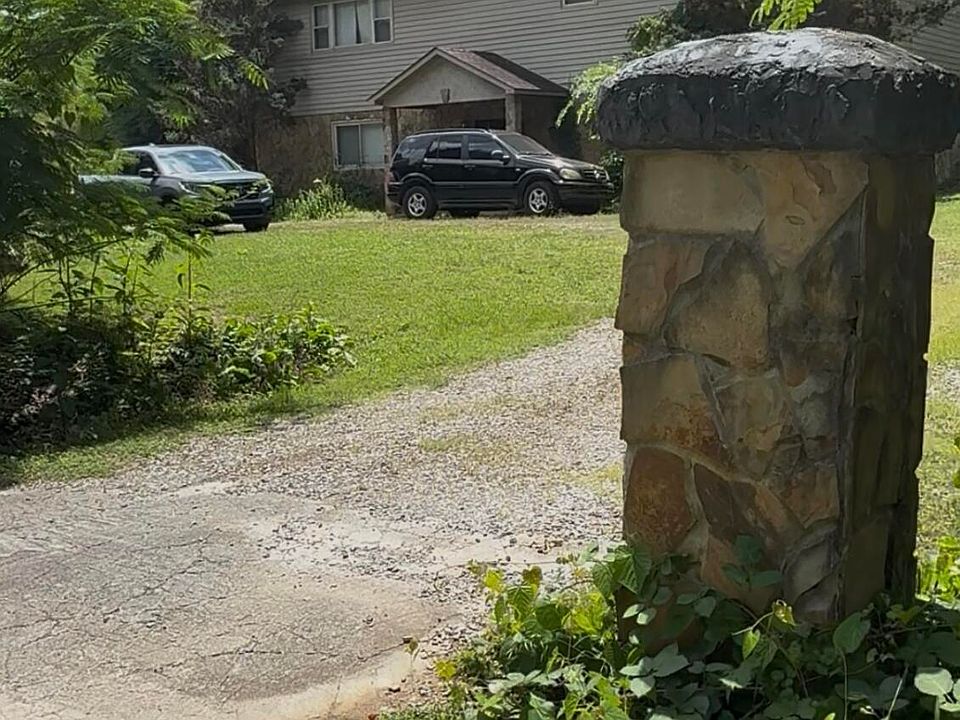 1st image of 7413 Yount Rd