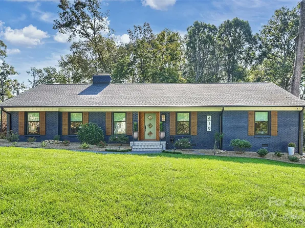 419 Wingrave Dr, Charlotte, NC 28270