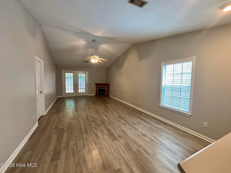 2195 Bridgeton Rd — Photo 6
