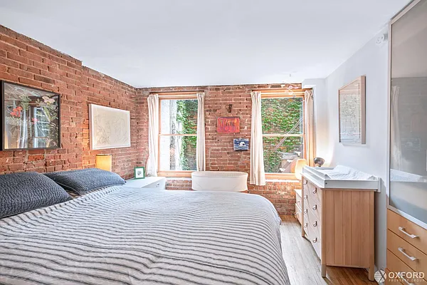 Rented by Oxford Property Group | media 1