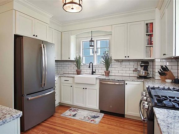 2nd image of 312 Aberdeen Ave