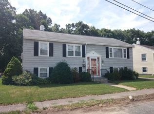 18 Cedarcrest Cir, West Roxbury, MA 02132
