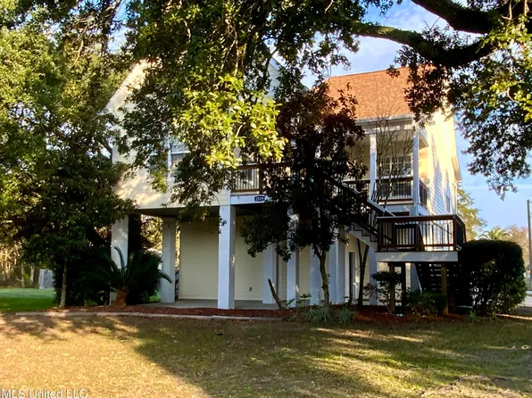 2519 Washington Ave, Pascagoula, MS 39567