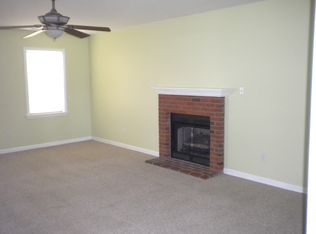 208 Bunker Ct, Jacksonville, NC 28540