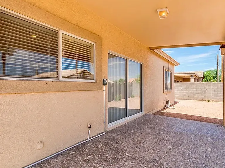 1546 N Mimosa Way — Photo 4
