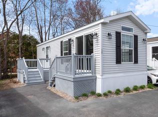 13 Brookwood Drive, Salem, NH 03079