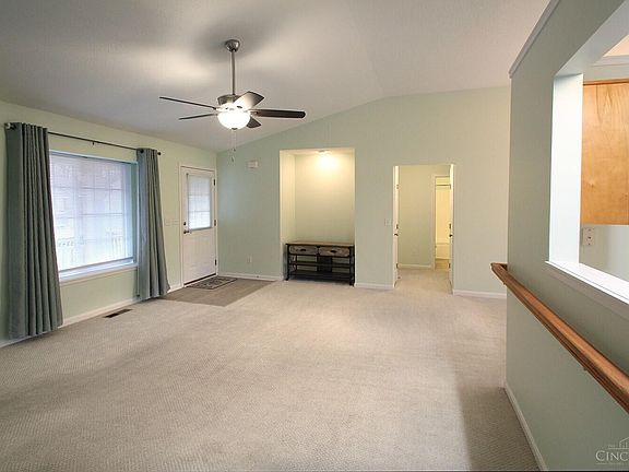 3rd image of 3584 Applewood Dr