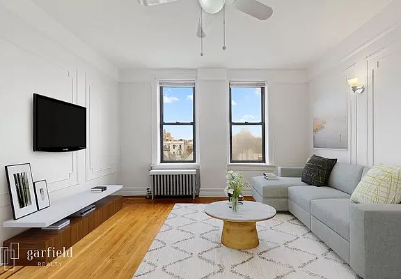 2nd image of 460 Ovington Ave #4