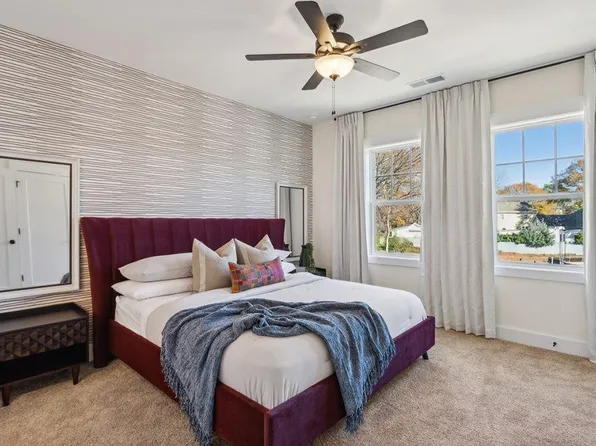 102 Mission Way, Atlanta, GA 30315