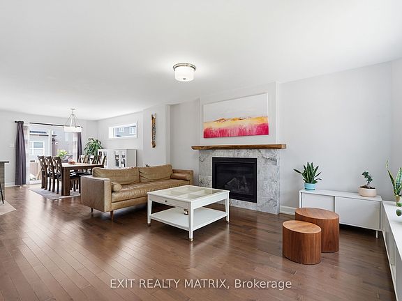 5th image of 549 Marseille St