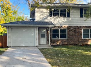 1819 Mulberry Dr #1817, Montgomery, IL 60538