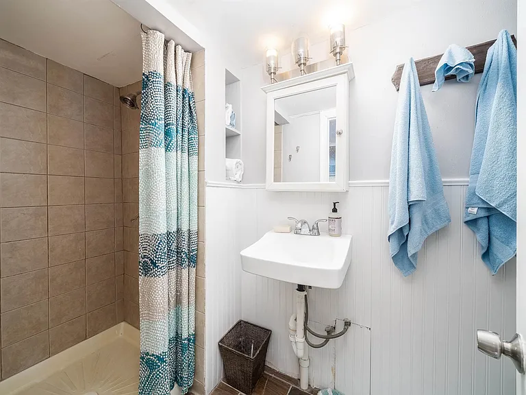 27 Reservoir Ave #1 — Photo 11