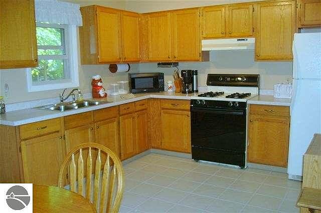 1st image of 3295 N English Woods Dr
